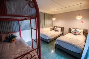 Arena Boutique Hotel Female only