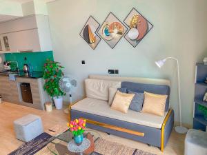 Sea View Sandy homestay Citadines Marina Ha Long