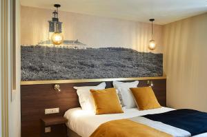 Hotels HOTEL LA MARINE : photos des chambres