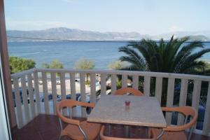 Vila Slatine - Beach Apartments