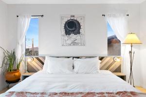 High View Haven - Hot Tub, Fire Pit & BBQ in Joshua Tree! home