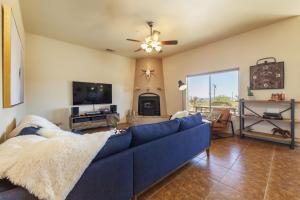 Horizon House - Hot Tub, Fire Pit & BBQ - Adobe in JT home