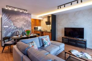 Elegancki Apartament Sun Seasons 24 w Karpaczu z Sauną i Parkingiem by Noclegi Renters