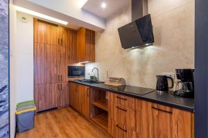 Elegancki Apartament Sun Seasons 24 w Karpaczu z Sauną i Parkingiem by Noclegi Renters