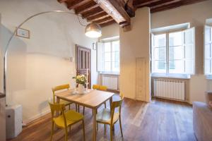 Dante s Home Cozy in Center Town