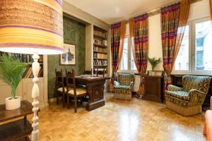 Arena-Center Luxury Apartment