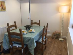 Sandy cottage, nr Eden & beaches