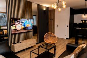 Apartament z prywatnym jacuzzi - bezpłatny parking - ogród