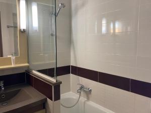 Studio à Saint-Raphaël avec terrasse et piscine - FR-1-504-609