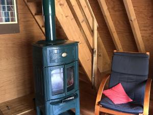 Chalet 3 Pièces avec Terrasse et Parking Gratuit - FR-1-504-620