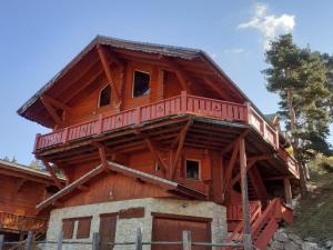 Chalets Chalet La Joue du Loup, 6 pieces, 14 personnes - FR-1-504-625 : photos des chambres