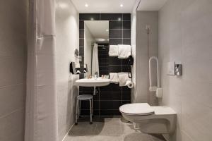 Hotels Holiday Inn Clermont Ferrand Centre, an IHG Hotel : photos des chambres