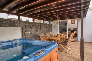 Casa El Paraiso - Private Pool, Jacuzzi, Air-con and BBQ By Lanzarote Vacation Homes