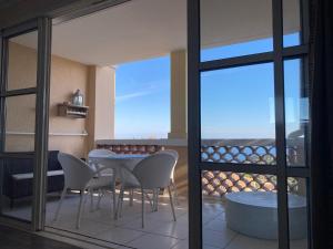 3 pièces avec piscine et parking à Saint-Raphaël - FR-1-504-591