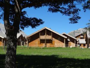 Chalet Mitoyen Duplex 3 Pièces, 6 Personnes, Résidence Le Hameau du Puy, Superdevoluy - FR-1-504-465