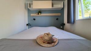 Campings Camping Les Vernieres La Bourboule Sancy : photos des chambres