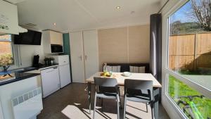 Campings Camping Les Vernieres La Bourboule Sancy : photos des chambres