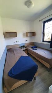 Campings Camping Les Vernieres La Bourboule Sancy : photos des chambres