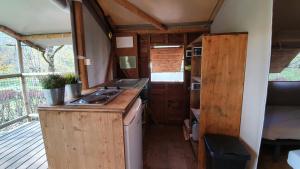 Campings Camping Les Vernieres La Bourboule Sancy : photos des chambres
