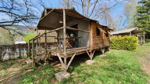 Campings Camping Les Vernieres La Bourboule Sancy : photos des chambres