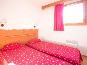 Appartements Charmant 3 Pieces avec Balcon et Piscine a Puy-Saint-Vincent, pour 6 Personnes - FR-1-504-106 : photos des chambres