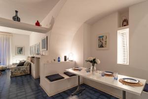 H11 [Sanremo Vista Mare] - Elegante