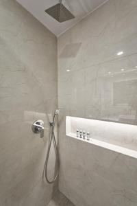 Urban Heights 3BD Apt, next to Hilton