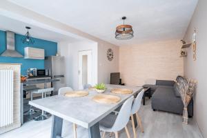 Appartements Le Lys - Wifi - 10 min centre ville : photos des chambres