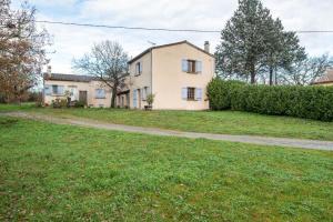 Maisons de vacances L'Espedes : Maison 3 Chambres