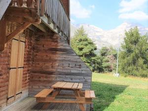 Chalets Chalet La Joue du Loup, 3 pieces, 7 personnes - FR-1-504-63 : photos des chambres