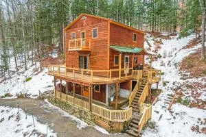 River Road Treehouse Retreat - Athol