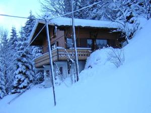 Chalet indépendant à Morzine, 200m du téléphérique, parking, pour 10 personnes - FR-1-524-6