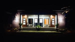 Lucas Transient House