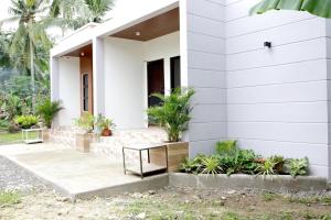 Lucas Transient House