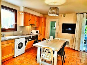 Rivière & Cottage 4 étoiles en Auvergne - Cantal Auvergne - Valette & Riom PR