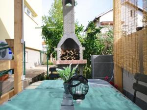 Sunny Stone Apartment with Free Parking
