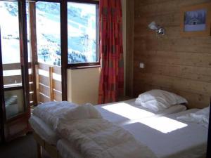 Appartement confortable pour 8 pers., proche remontées mécaniques, 3 chambres, 3 balcons - FR-1-634-2