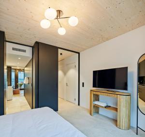 Liv Suites - Self Check-in