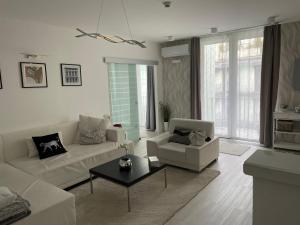 Lovely new apartment by the Parliament