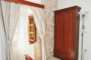 Lady of the Rocks apartments