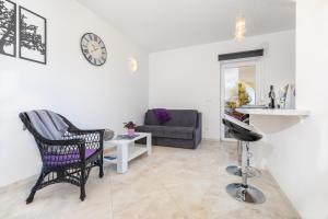 Apartments with parking space Punat, Krk - 20553