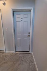 Newly 5 Star 3 Beds 1 Bath ideal Short term rental