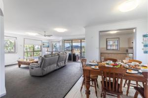 Port Views on Ronald 2 63 Ronald Ave