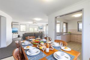 Port Views on Ronald 2 63 Ronald Ave