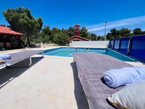 Family friendly house with a swimming pool Janjina, Peljesac - 19594