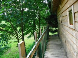 B&B / Chambres d'hotes Guestroom Saint-Thomas-de-Courceriers, 1 piece, 5 personnes - FR-1-600-214 : photos des chambres