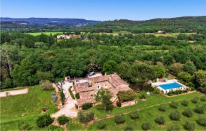 Maisons de vacances Nice home in St, Andr dOlrargues with Outdoor swimming pool, 2 Bedrooms and WiFi : photos des chambres