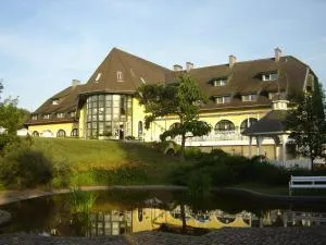 Hotel Familia - زاماردي