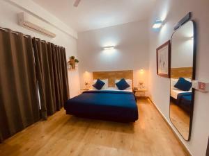 Divine Inn Couple Friendly Hotel near Sector 51 Metro Station