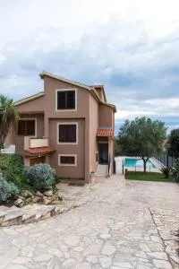 Villa Anchor - 迪可罗